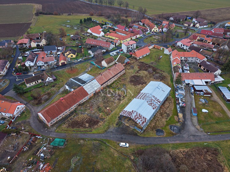 Prodej zemědělského objektu 1 708 m² - foto 2