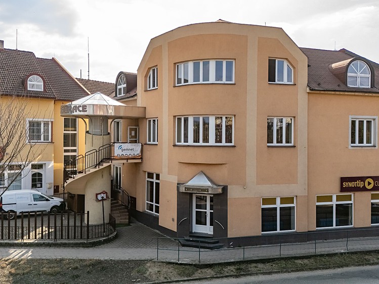 Prodej obchodního prostoru 440 m² - foto 1