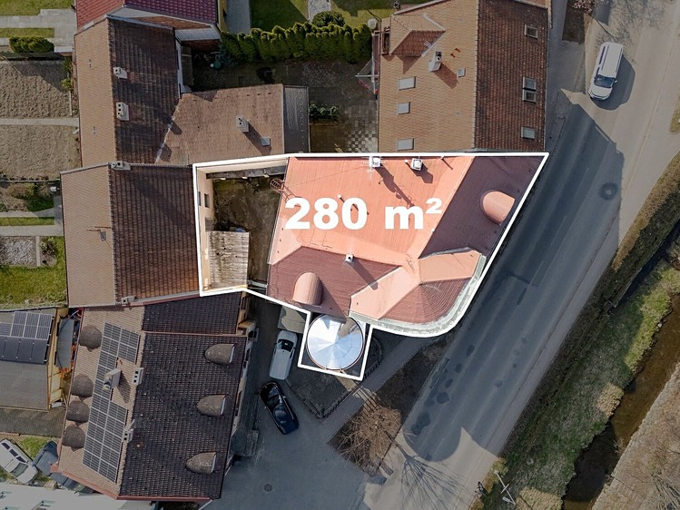 Prodej obchodního prostoru 440 m² - foto 2