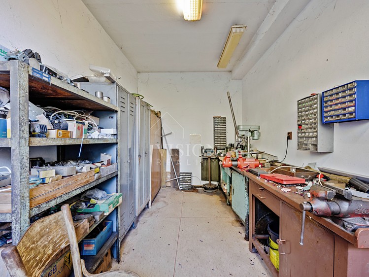 Prodej výrobní haly, prostoru 450 m² - foto 4