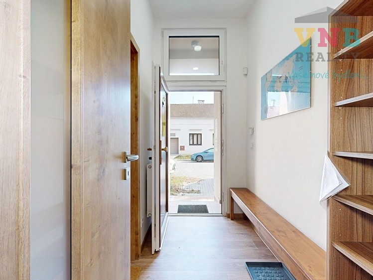 Prodej komerční nemovitosti 205 m² - foto 7