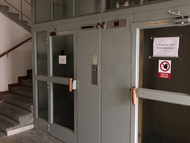 Prodej komerční nemovitosti 3 330 m² - foto 4