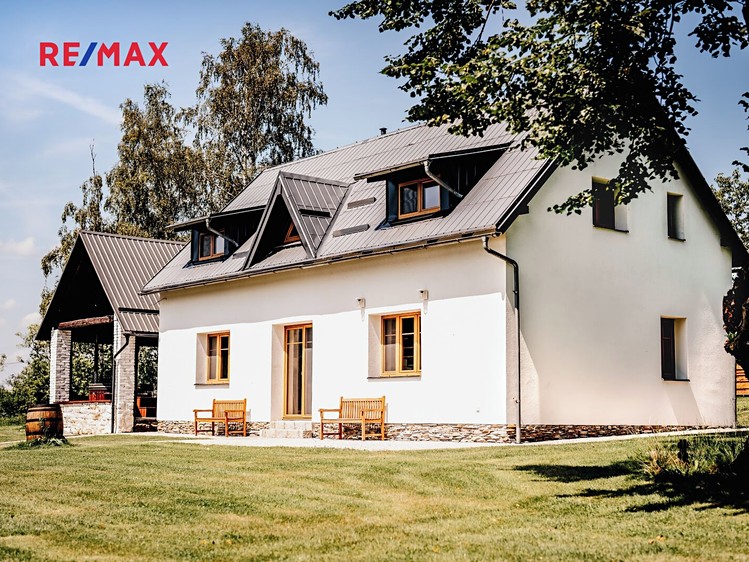 Prodej ubytovacího zařízení 184 m² - foto 2