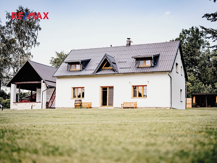 Prodej ubytovacího zařízení 184 m² - foto 5