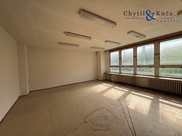Prodej skladového prostoru 2 156 m² - foto 4