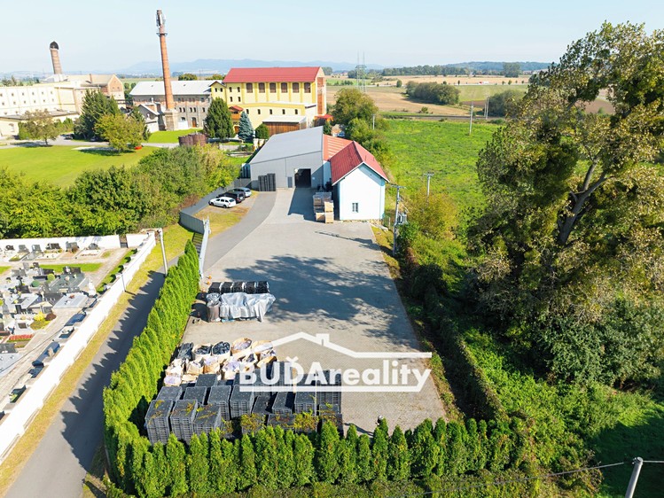Prodej výrobní haly, prostoru 1 100 m² - foto 1