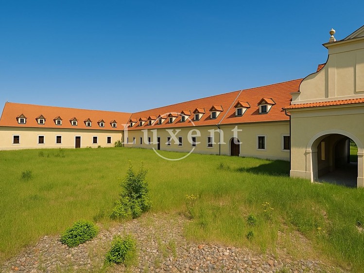 Prodej komerční nemovitosti 5 100 m² - foto 4