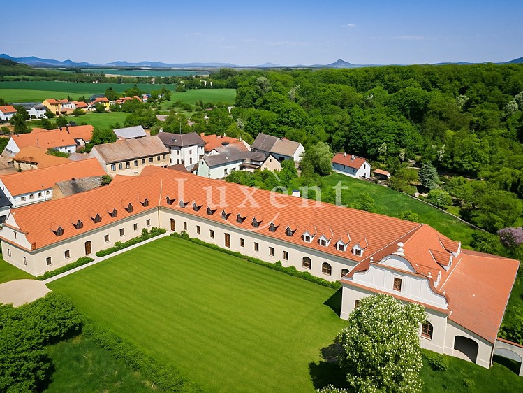Prodej komerční nemovitosti 5 100 m² - foto 3
