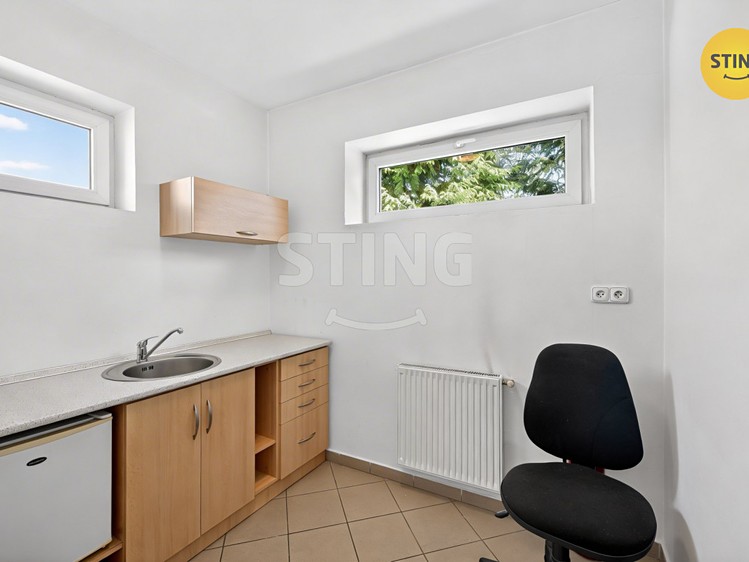 Prodej kanceláře 269 m² - foto 8