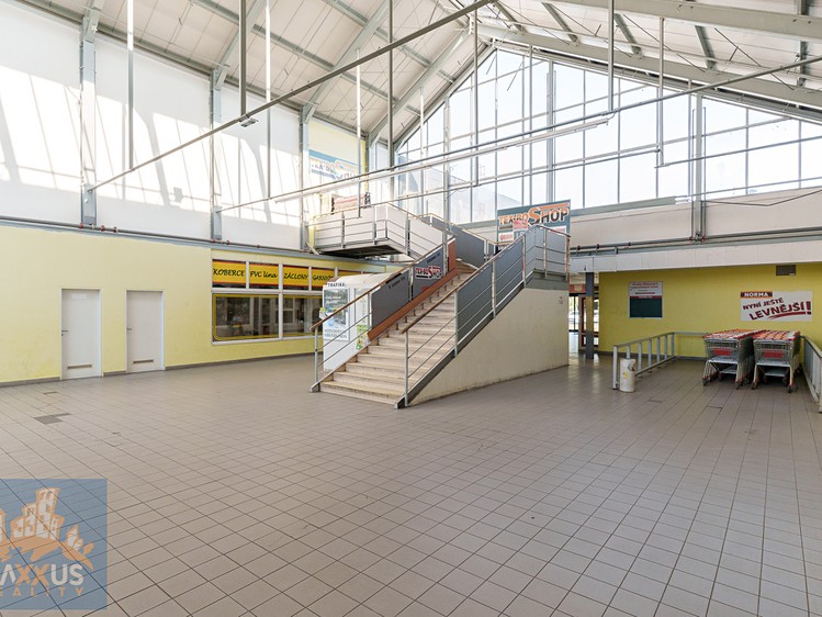 Prodej komerční nemovitosti 2 862 m² - foto 4