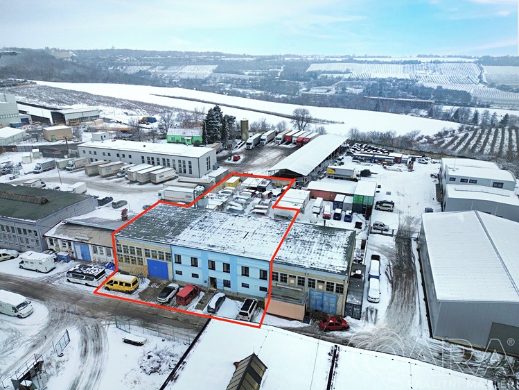 Prodej výrobní haly, prostoru 665 m² - foto 1