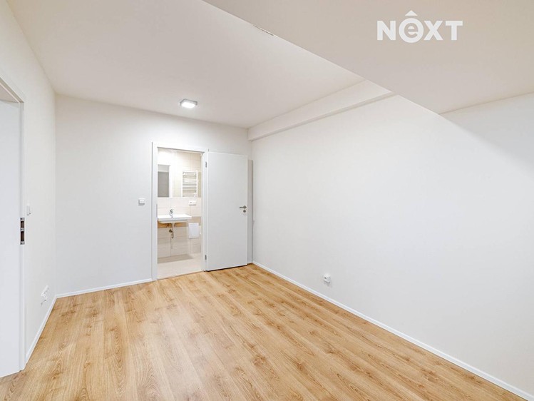 Prodej obchodního prostoru 40 m² - foto 4