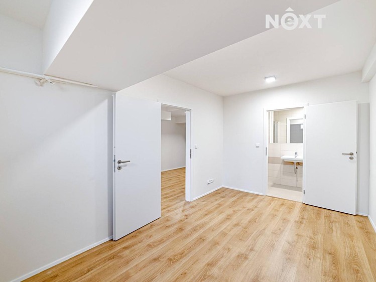 Prodej obchodního prostoru 40 m² - foto 2
