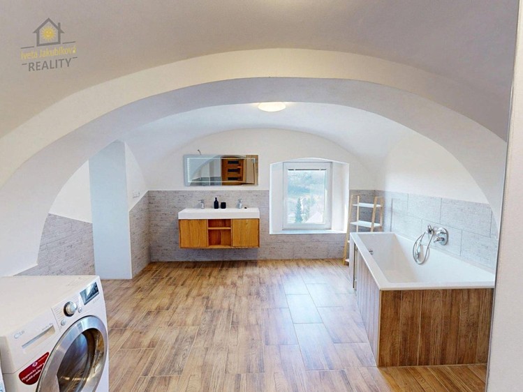 Prodej komerční nemovitosti 494 m² - foto 8