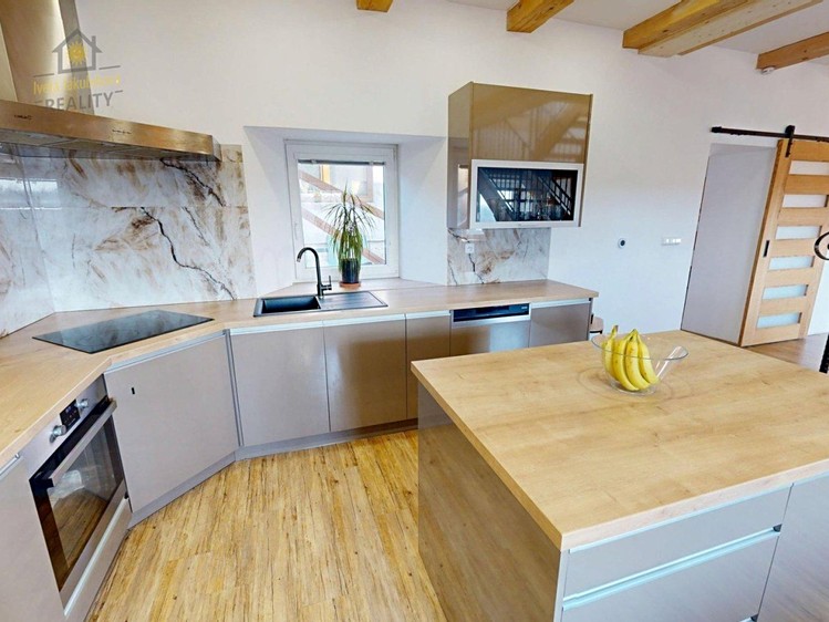 Prodej komerční nemovitosti 494 m² - foto 5