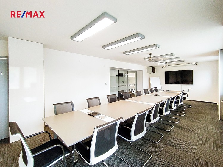 Prodej kanceláře 1 026 m² - foto 3