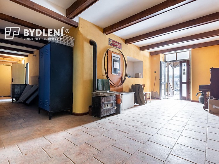 Prodej výrobní haly, prostoru 670 m² - foto 2