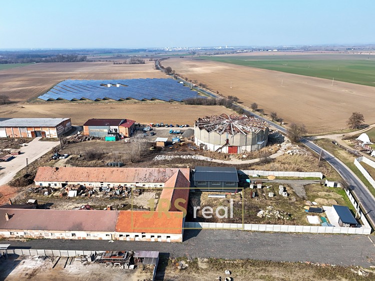 Prodej zemědělského objektu 1 500 m² - foto 4