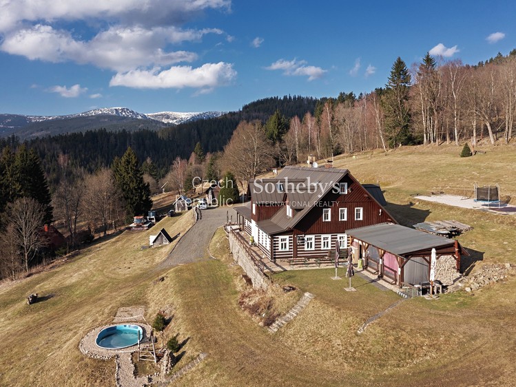 Prodej ubytovacího zařízení 400 m² - foto 2