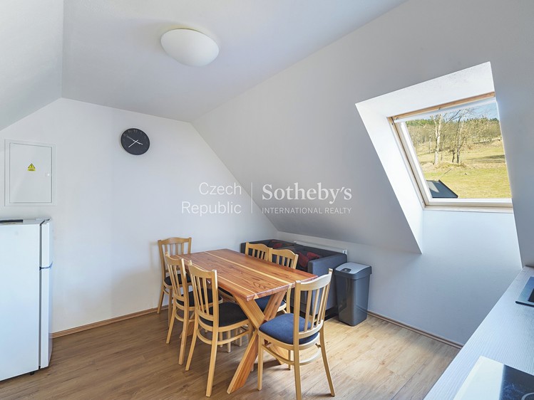 Prodej ubytovacího zařízení 400 m² - foto 8