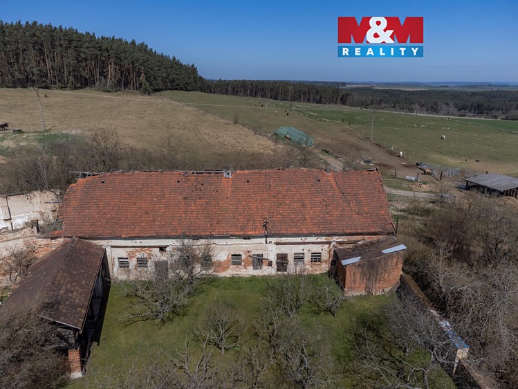 Prodej zemědělského objektu 440 m² - foto 1