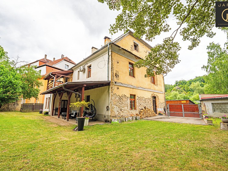 Prodej zemědělského objektu 300 m² - foto 1