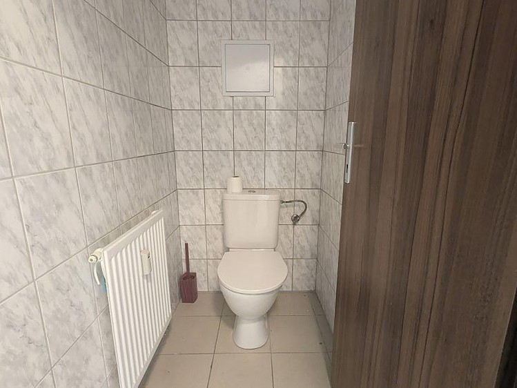Prodej obchodního prostoru 93 m² - foto 8