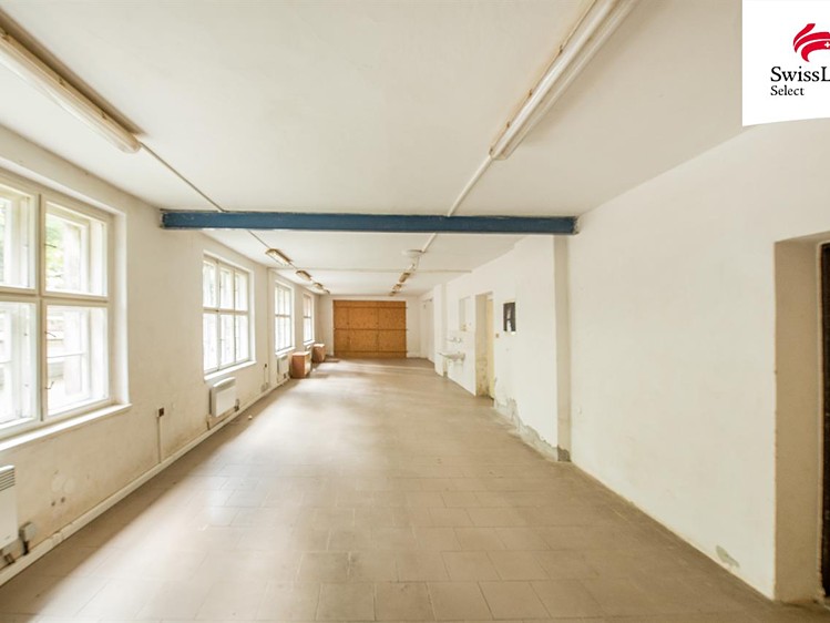 Prodej komerční nemovitosti 286 m² - foto 1