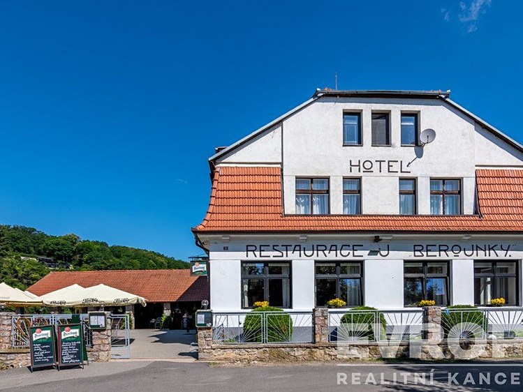 Prodej komerční nemovitosti 458 m² - foto 4