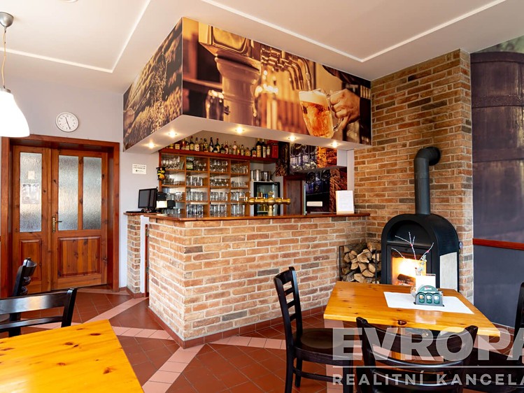 Prodej komerční nemovitosti 458 m² - foto 7