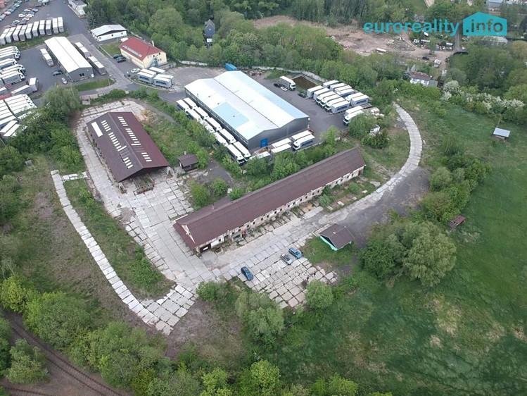 Prodej výrobní haly, prostoru 1 000 m² - foto 1