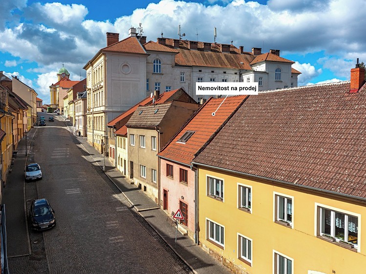 Prodej činžovního domu 262 m² - foto 1