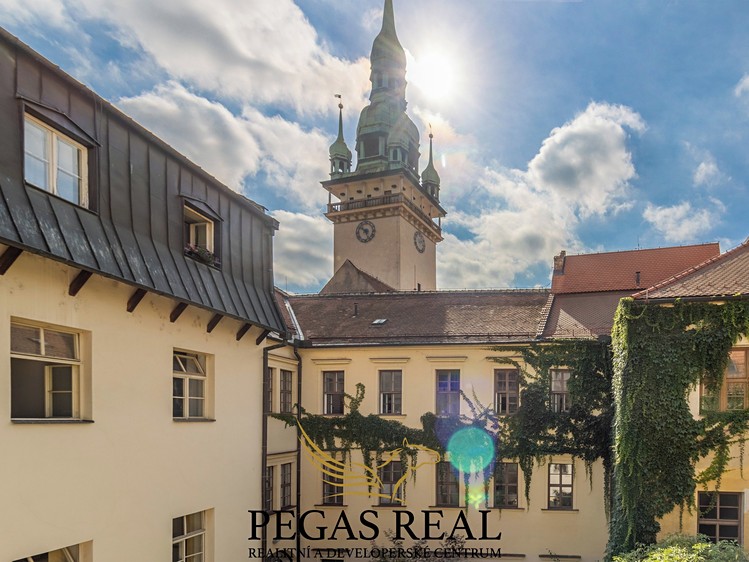 Prodej činžovního domu 302 m² - foto 1