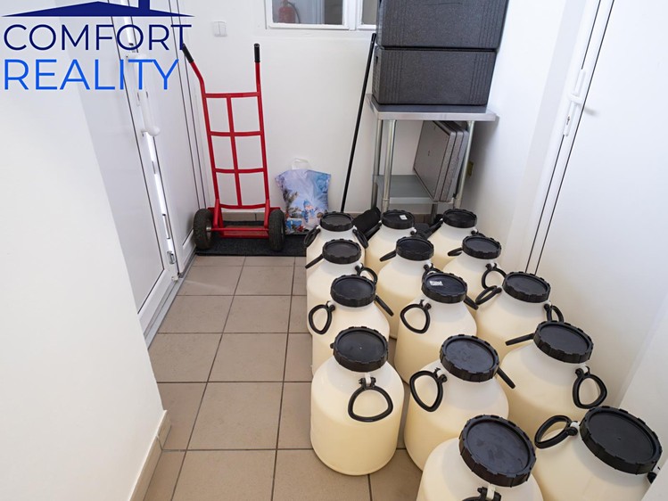Prodej výrobní haly, prostoru 220 m² - foto 7