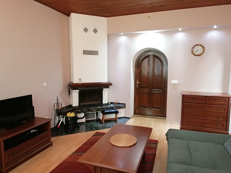 Prodej kanceláře 350 m² - foto 1