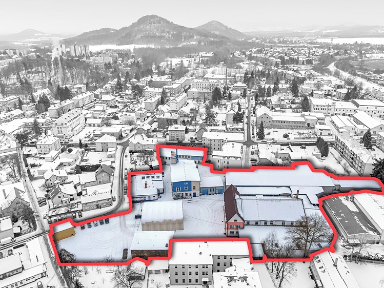 Prodej výrobní haly, prostoru 6 477 m² - foto 1
