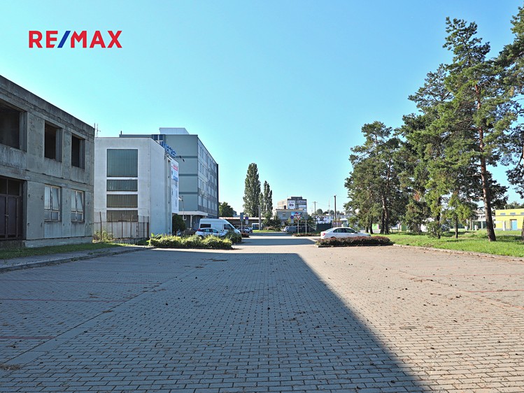 Prodej kanceláře 560 m² - foto 3