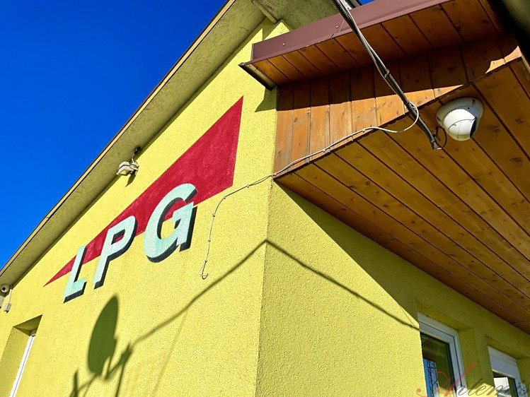 Prodej komerční nemovitosti 994 m² - foto 1