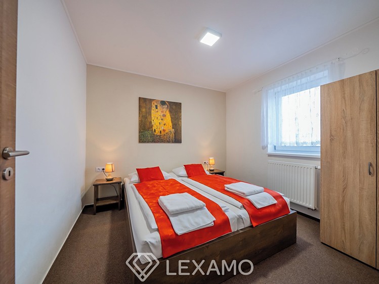 Prodej ubytovacího zařízení 241 m² - foto 8