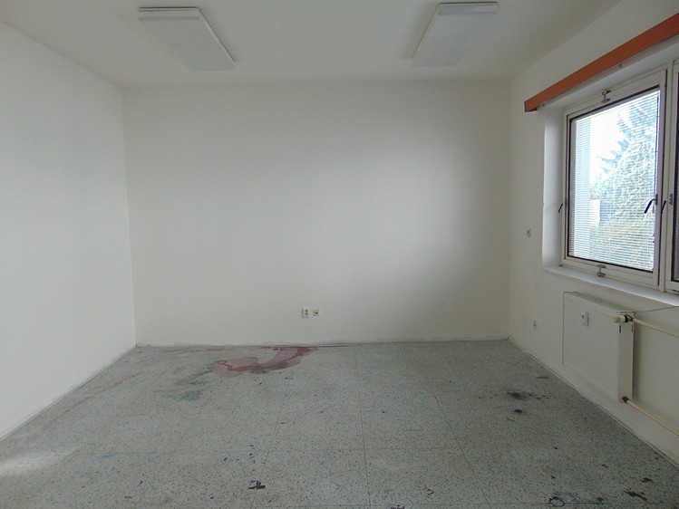Pronájem skladového prostoru 27 m² - foto 2