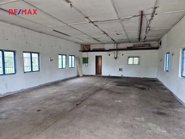 Pronájem komerční nemovitosti 80 m² - foto 3