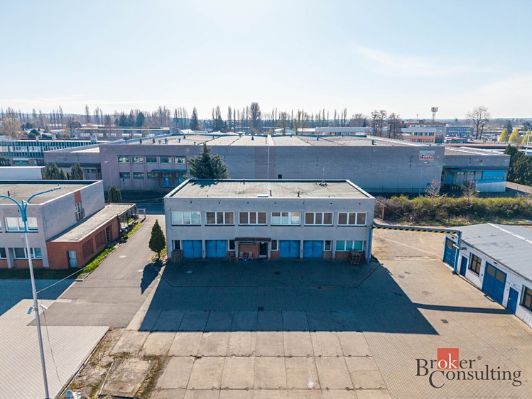 Pronájem výrobní haly, prostoru 1 059 m² - foto 5