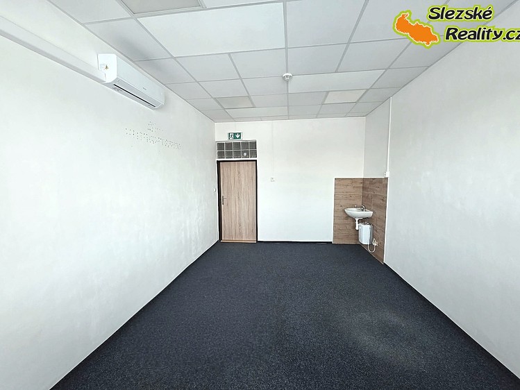 Pronájem kanceláře 19 m² - foto 1