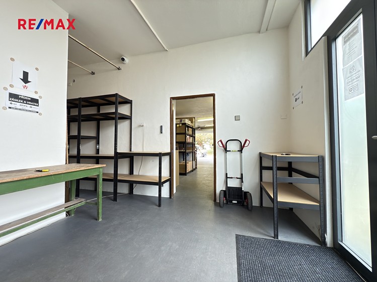 Pronájem komerční nemovitosti 145 m² - foto 3