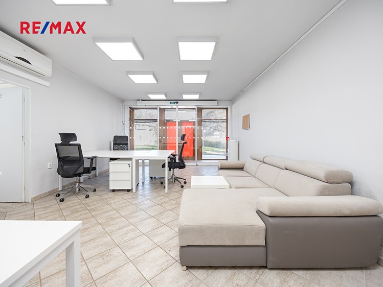 Pronájem obchodního prostoru 120 m² - foto 2