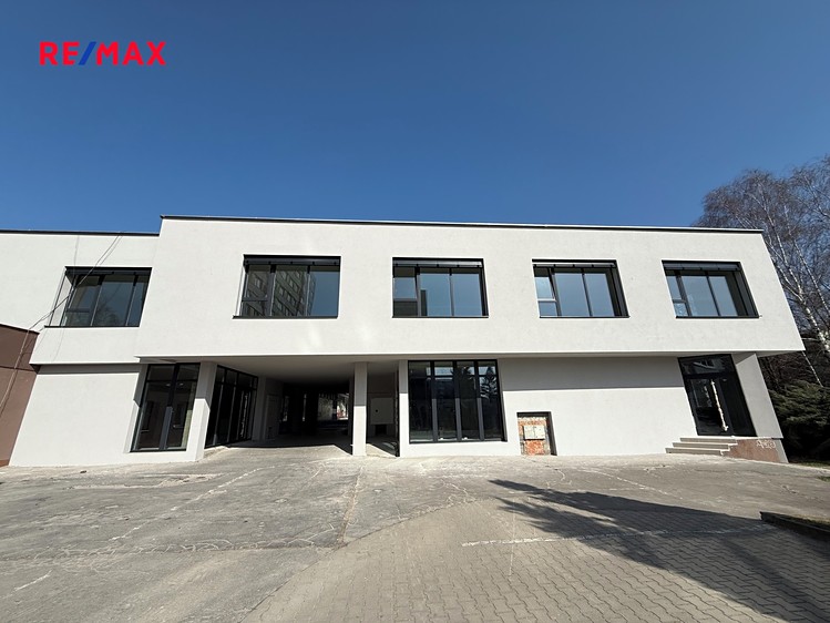 Pronájem obchodního prostoru 65 m² - foto 3
