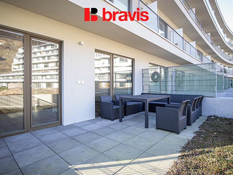 Pronájem kanceláře 57 m² - foto 2