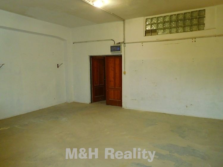 Pronájem skladového prostoru 40 m² - foto 1