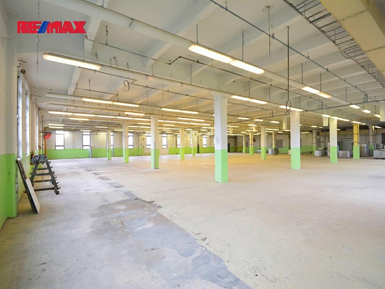 Pronájem výrobní haly, prostoru 1 422 m² - foto 4