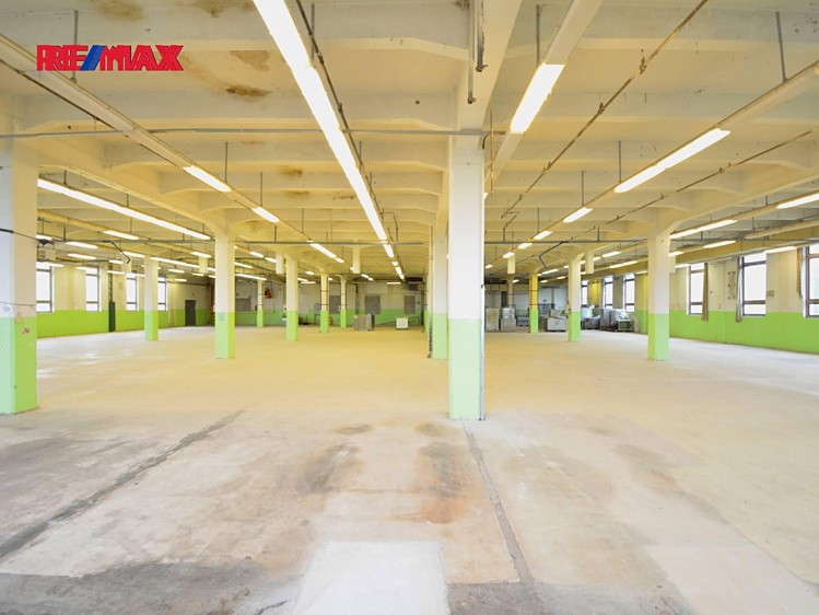 Pronájem výrobní haly, prostoru 1 422 m² - foto 8